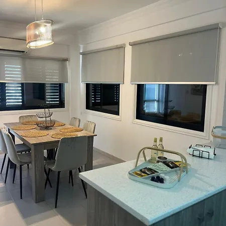 Lazuli Skyline & Sea View Penthouse Larnaca