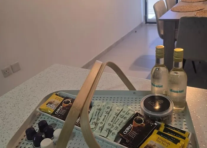 Lazuli Skyline & Sea View Penthouse アパート ラルナカ