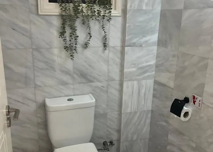 Lazuli Skyline & Sea View Penthouse ラルナカ