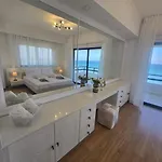 公寓 Lazuli Skyline & Sea View Penthouse *