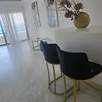 公寓 Lazuli Skyline & Sea View Penthouse