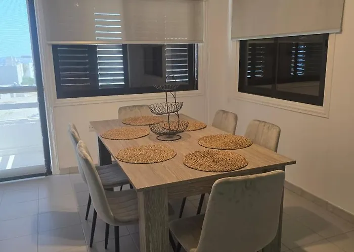 Apartmán Lazuli Skyline & Sea View Penthouse Larnaca